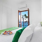 De Vivo Realty - Russo * نيرانو