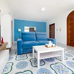 فيلة De Vivo Realty - Russo *