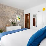 فيلة De Vivo Realty - Russo *
