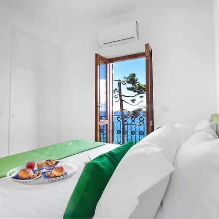 De Vivo Realty - Russo * Nerano