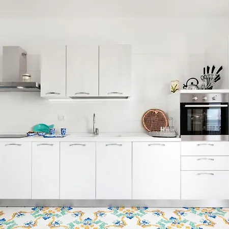 De Vivo Realty - Russo Villa Nerano
