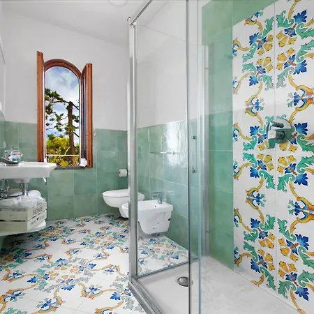 De Vivo Realty - Russo Villa
