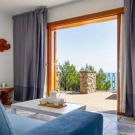 De Vivo Realty - Russo Villa Nerano
