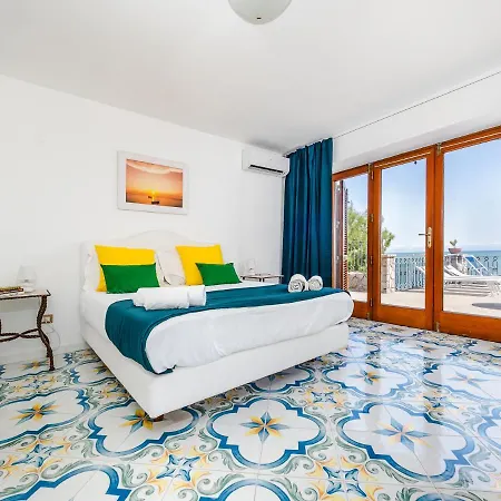 De Vivo Realty - Russo Villa *