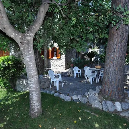 De Vivo Realty - Villa Russo Nerano *