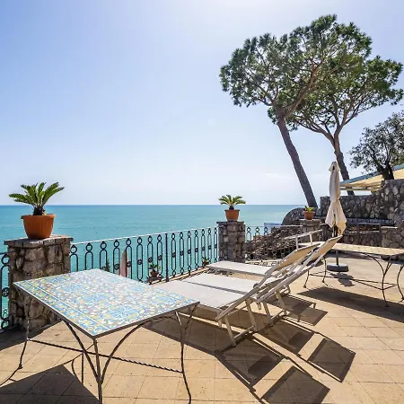 De Vivo Realty - Russo Villa Nerano