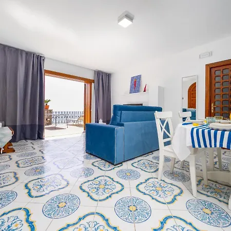 Russo - De Vivo Realty Nerano