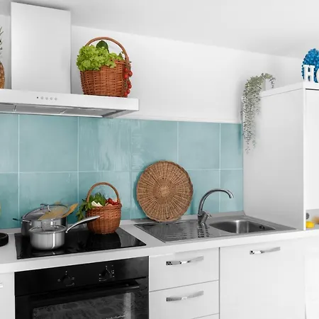 Villa Russo - De Vivo Realty *