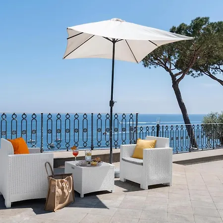 Villa Russo - De Vivo Realty *