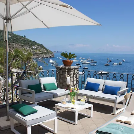 Russo - De Vivo Realty Villa *