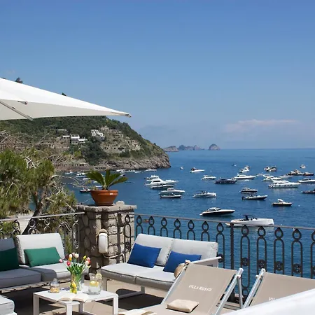 Russo - De Vivo Realty Villa *