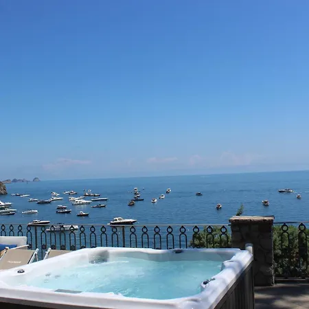 Russo - De Vivo Realty Villa *